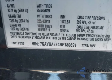 2024 Tesla Model Y Long Range Dual Motor All-Wheel Drive z USA, uszkodzony, nr VIN 7SAYGAEE4RF180691